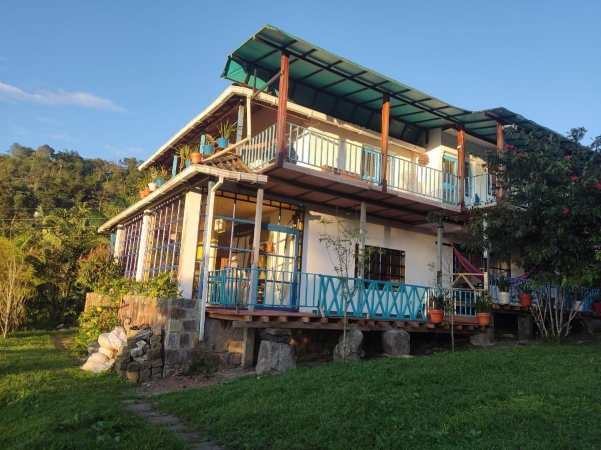 Finca Jardin Del Agua Sasaima Exterior photo